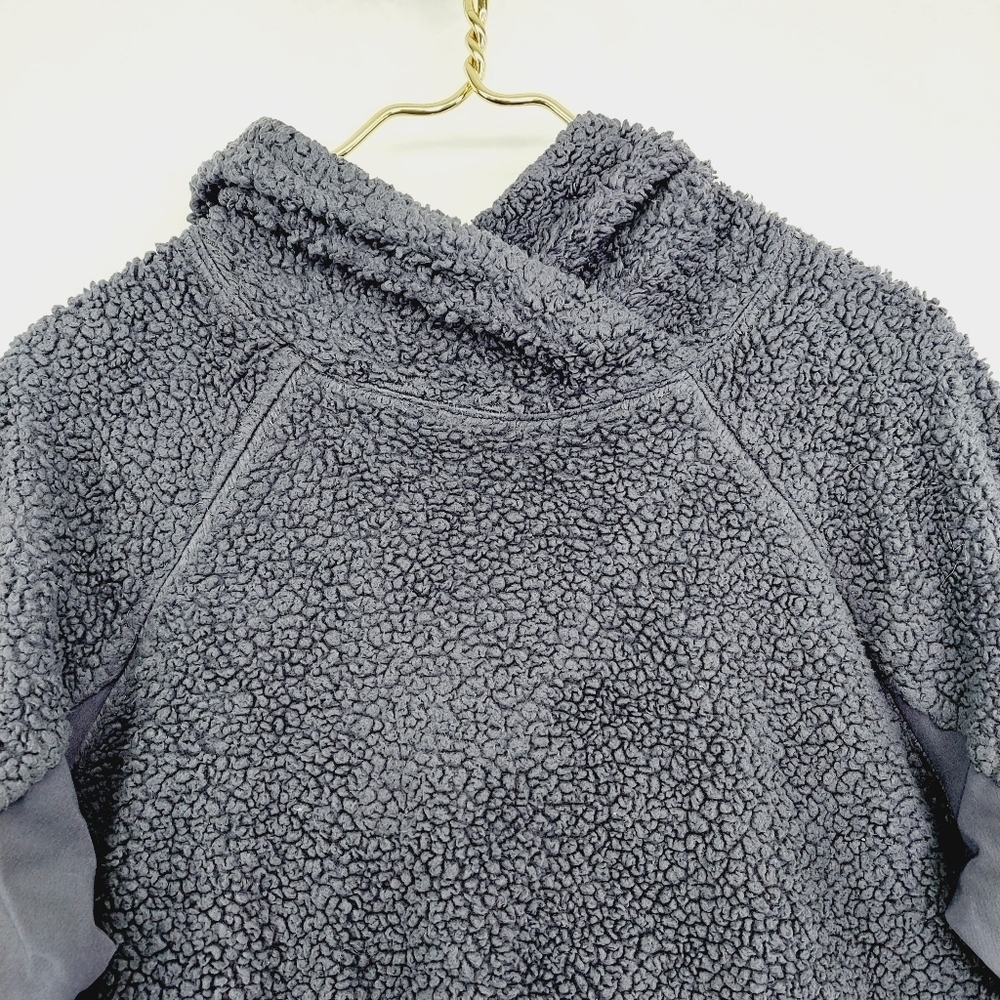 Nike Sweater Womens Black Sherpa Deep Pile Fleece Pullover Hoodie P4292 - Picture 2 of 8
